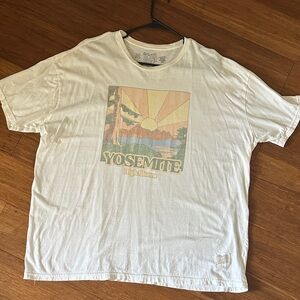 Original Retro Brand White Yosemite Graphic Long Sleeve Tee